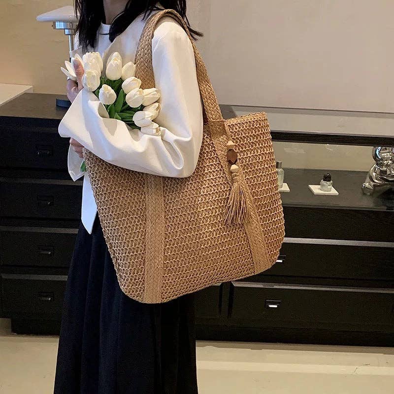 Stylish Woven Straw Beach Tote Bag with Wooden Pendant