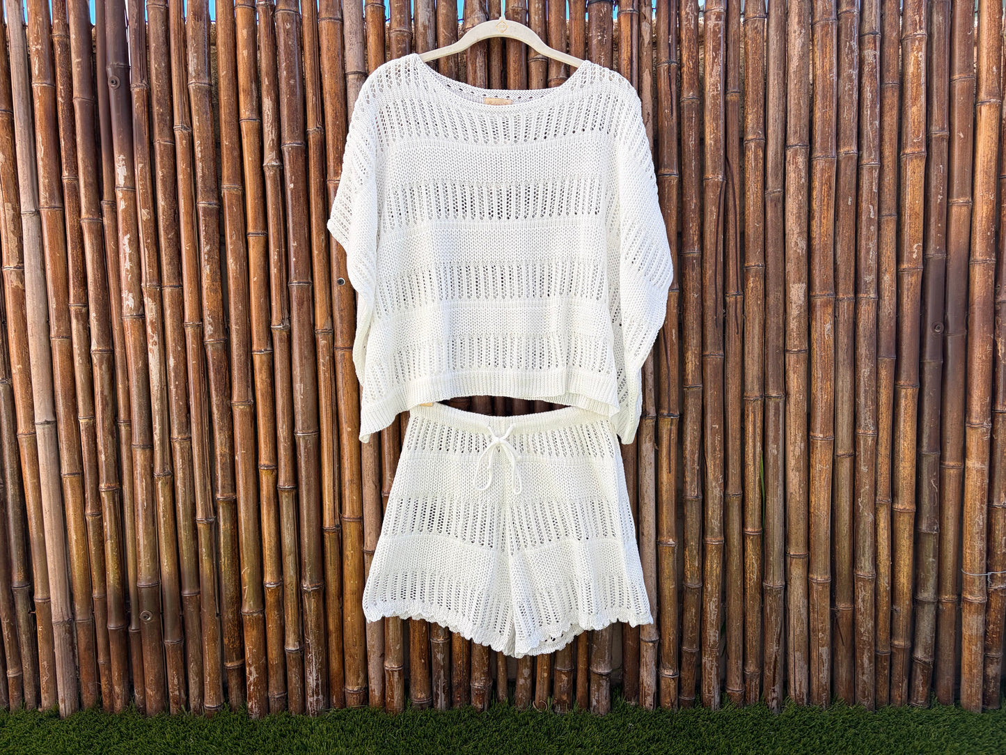 The Scalloped Crochet Set